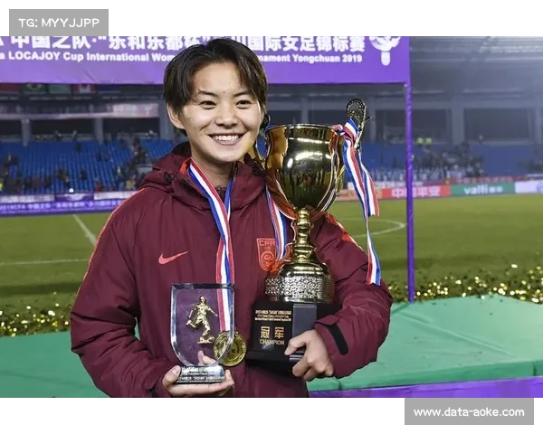 王霜荣登亚足联年度最佳女足球员候选名单为中国女足争光 王霜荣登亚足联年度最佳女足球员候选名单为中国女足争光