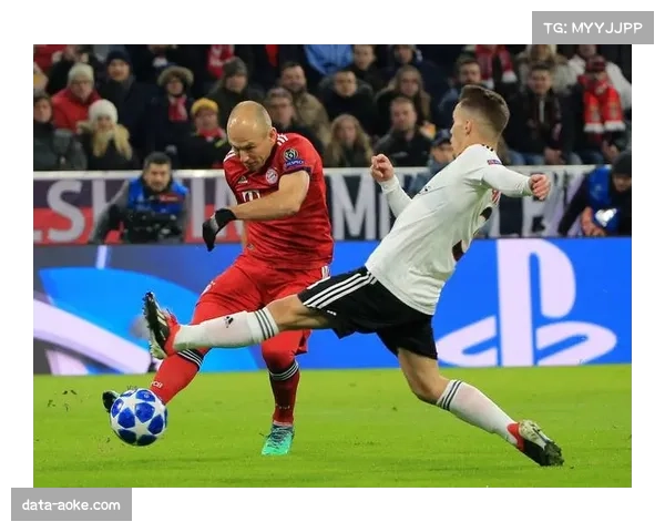 欧冠焦点大战埃因霍温迎战那不勒斯博斯与孔蒂上演巅峰战术对决