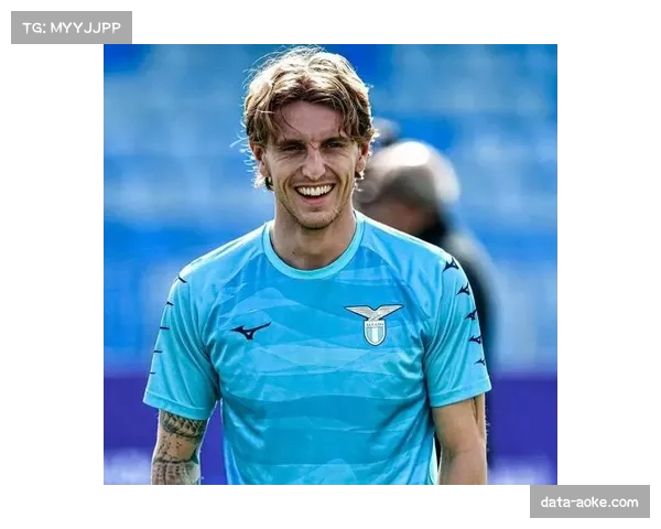 扎伊尔-埃梅里身价稳步提升,19岁法国国脚坐稳巴黎主力中场